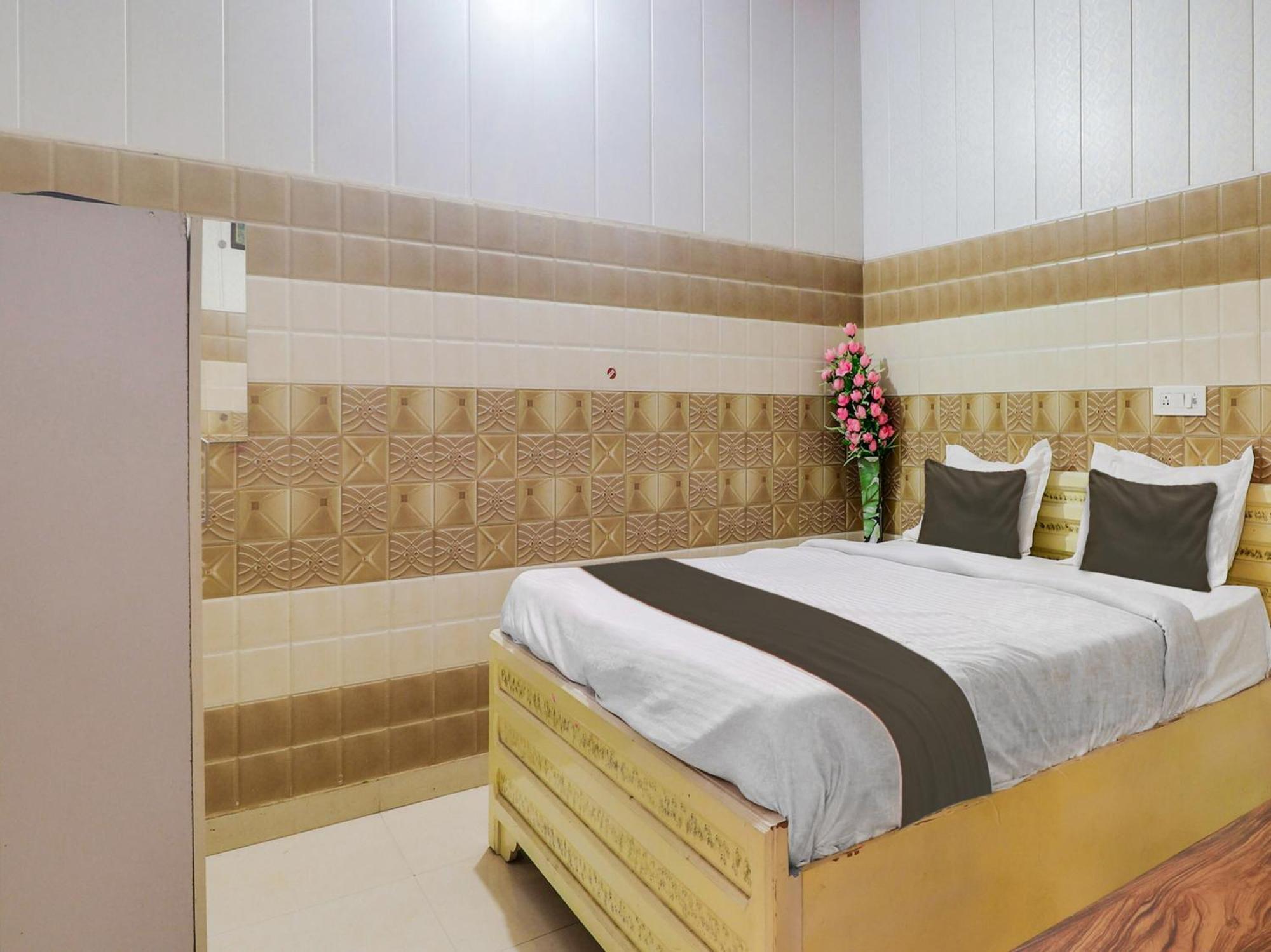 Collection O Paradise And Restaurant Hotel Kashipur Exterior foto