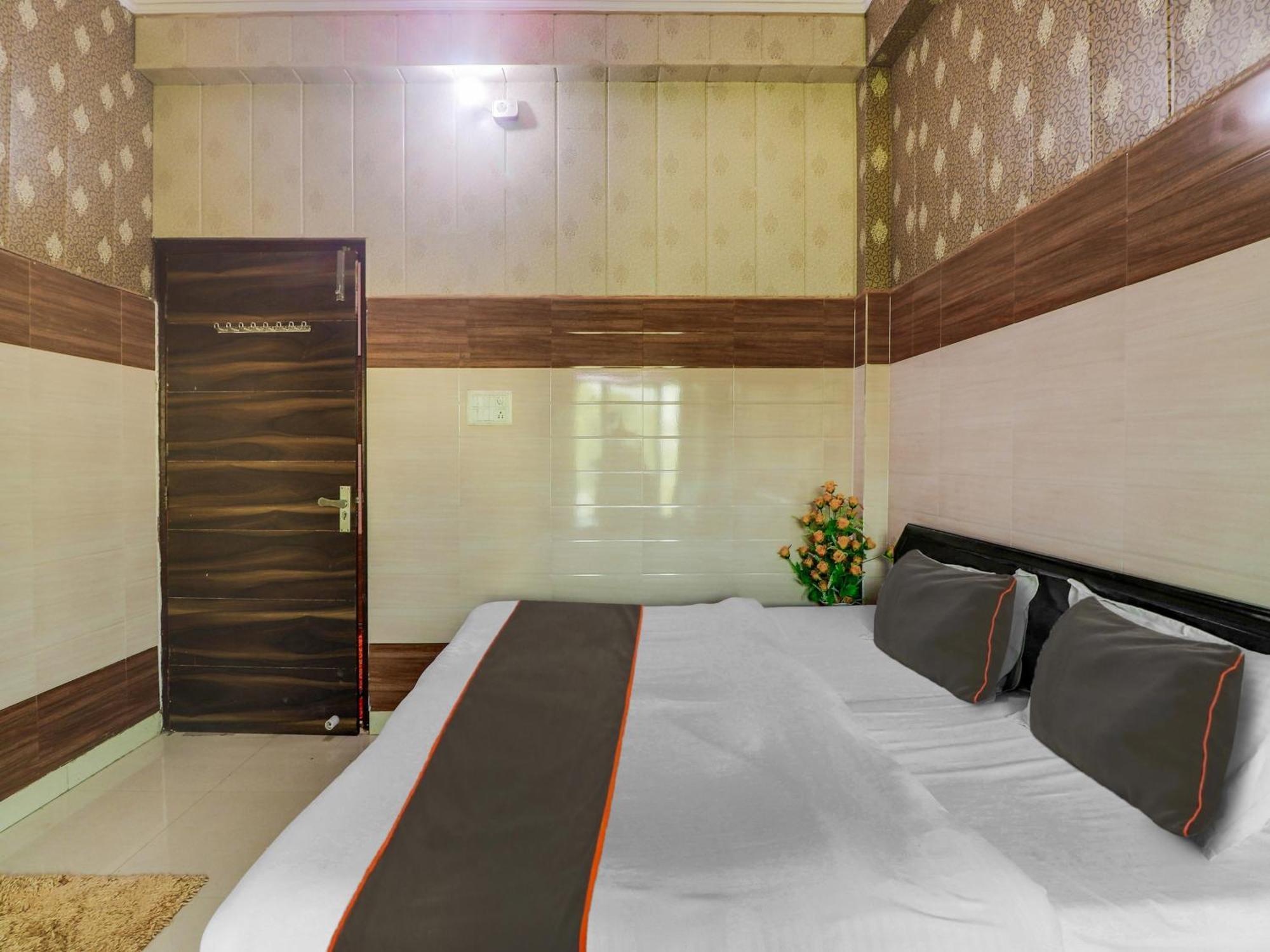 Collection O Paradise And Restaurant Hotel Kashipur Exterior foto